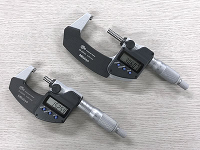 DIGITAL MICRO METER